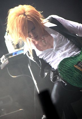 the GazettE - Страница 9 0e95244a2df8bf71fa8011856e827d39