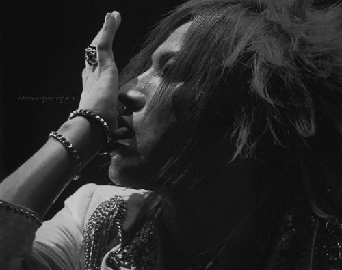 Ruki -  30 3892a1c9c1a10441d2c8a78ed21550c8