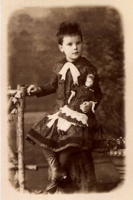 1886 Юлии Вайтенс 5лет.jpg