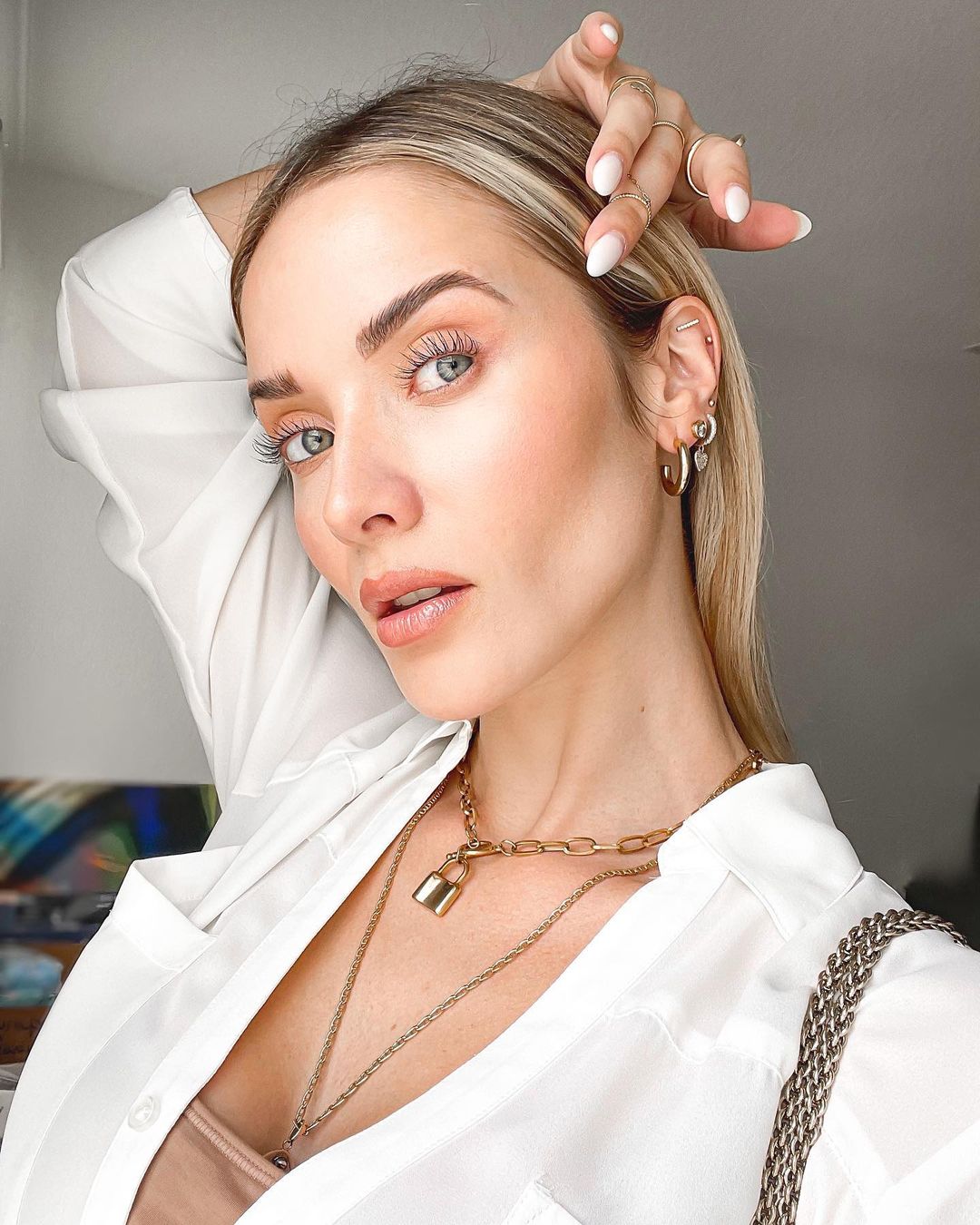 https://s1.hostingkartinok.com/uploads/images/2022/03/f430eee5aaa4731a9c60279040461fe5.jpg