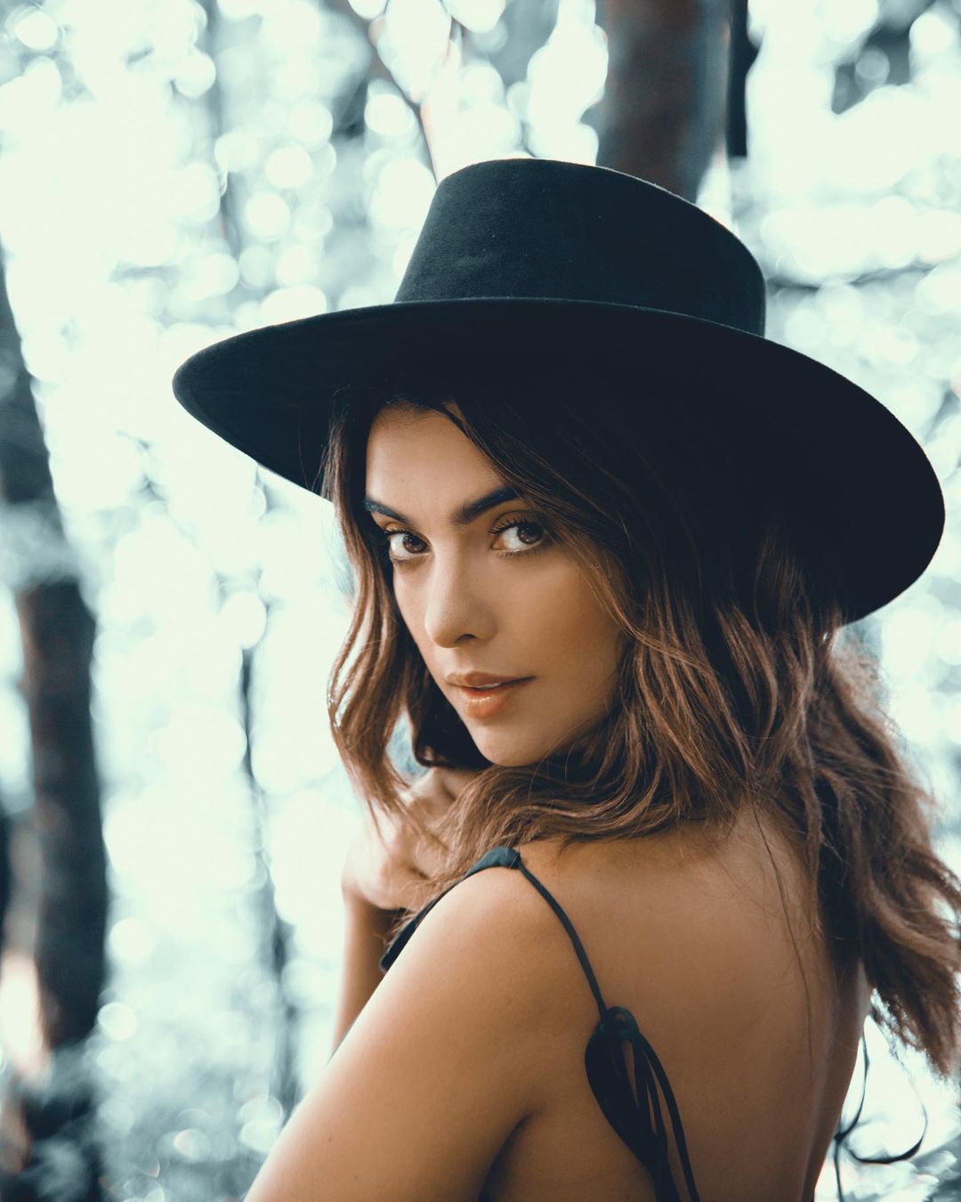 https://s1.hostingkartinok.com/uploads/images/2022/04/4ac3982dfd98ca183f09f1b6965416a7.jpg