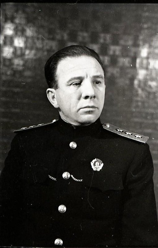 Адмирал В. Ф. Трибуц.  1943 г фото янова.jpg