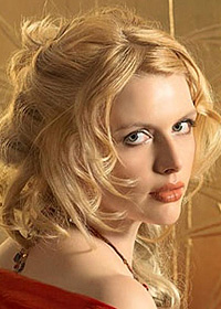 Анна Чурина