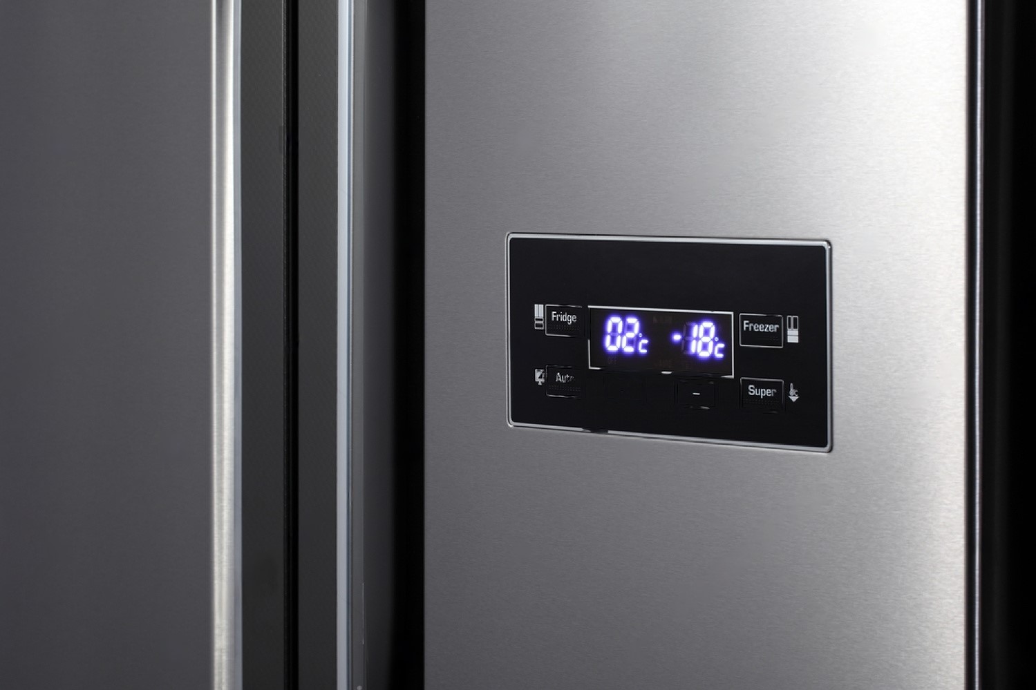 Не горить дисплей на холодильнику: причини та що робити
