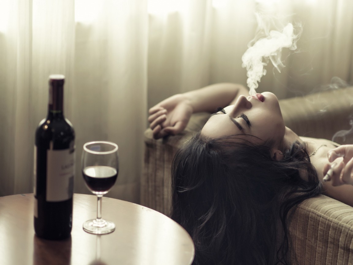 Пьяные курящие: 15 видео в HD