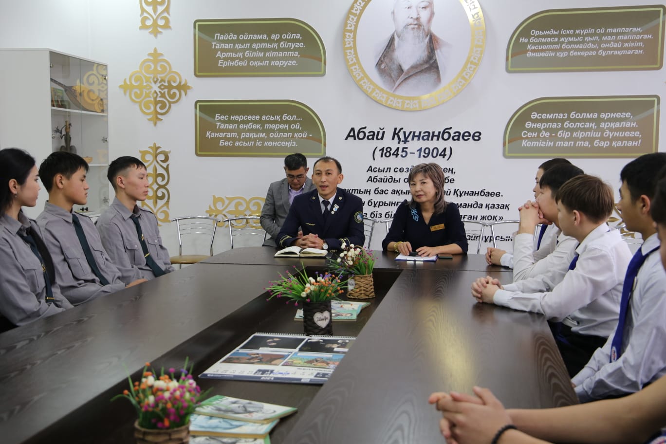 АБАЙ ОБЛЫСЫНДА КОЛЛЕДЖ ТҮЛЕКТЕРІ СТУДЕНТТЕР МЕН ПЕДАГОГТЕРГЕ ШЕБЕРЛІК СЫНЫПТАР ӨТКІЗДІ