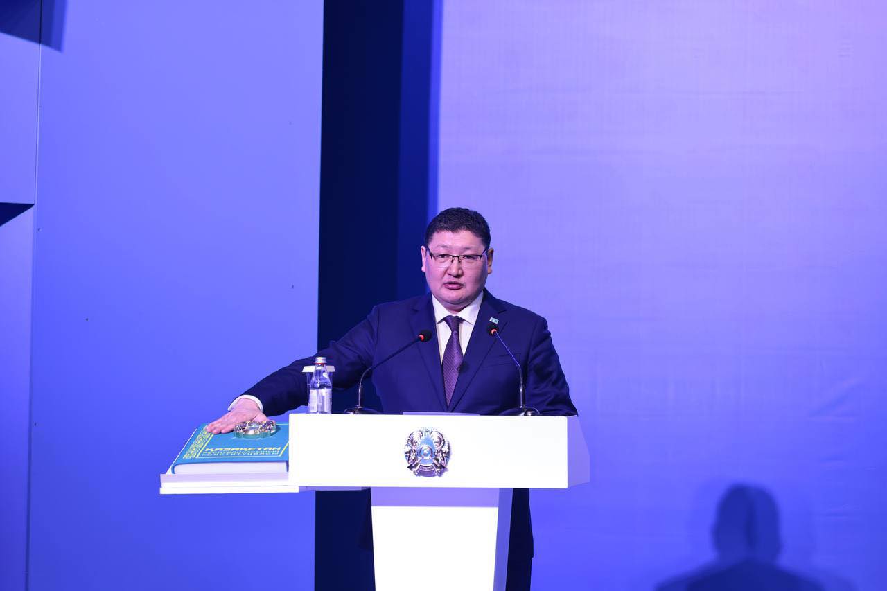 Олжас Бектенов Абай облысының активіне жаңа әкімді таныстырды