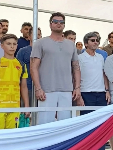 https://s1.hostingkartinok.com/uploads/images/2025/07/cd48c771237e90cbfa2821efe1fb01e0.jpg