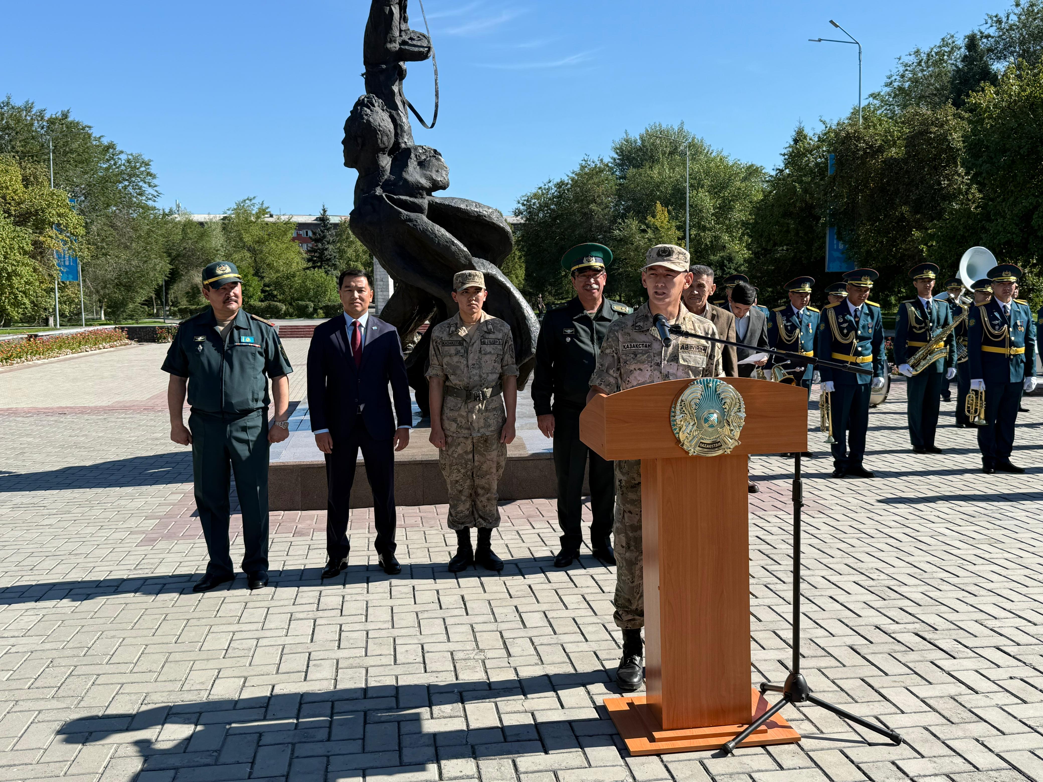 Семейде “Күз-2025” жас сарбаздарды әскерге шақыру науқаны басталды
