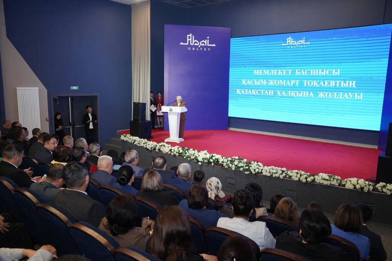 АБАЙ ОБЛЫСЫНДА ПЕДАГОГТЕР ҚАУЫМЫ ПРЕЗИДЕНТ ЖОЛДАУЫН ТАЛҚЫЛАДЫ