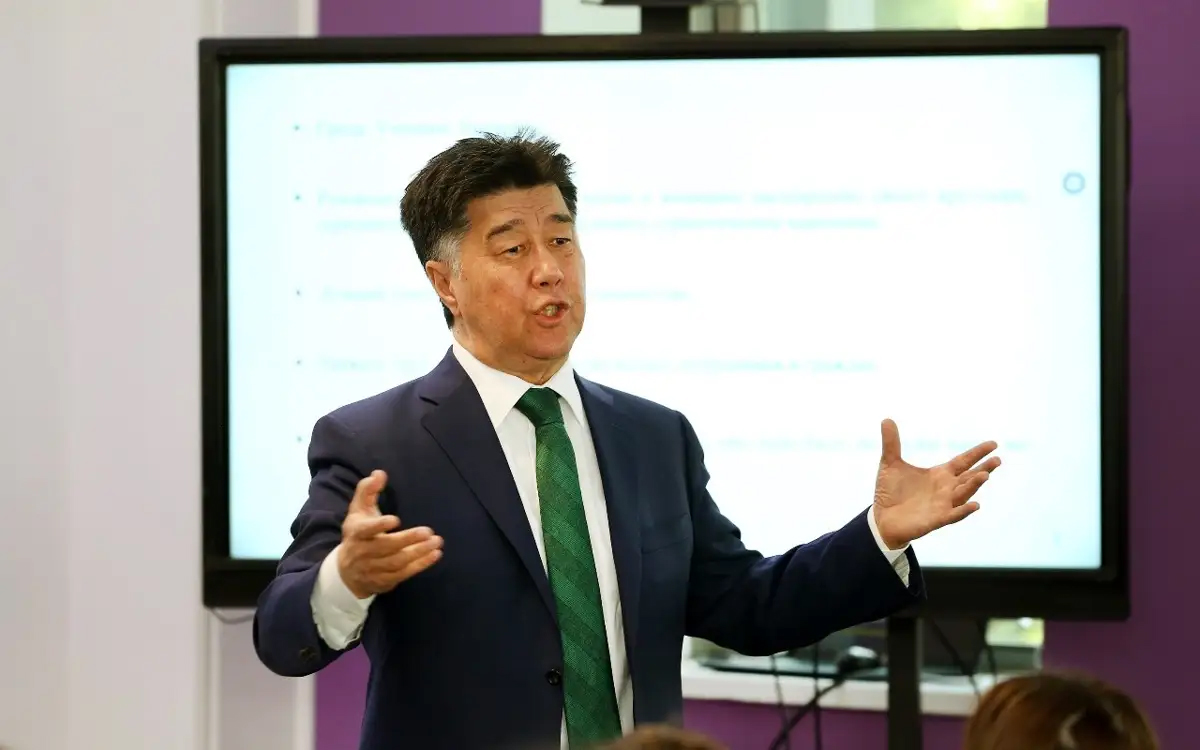 Қазақстандағы партиялар әлі де қалыптасу үстінде – Әлихан Бәйменов