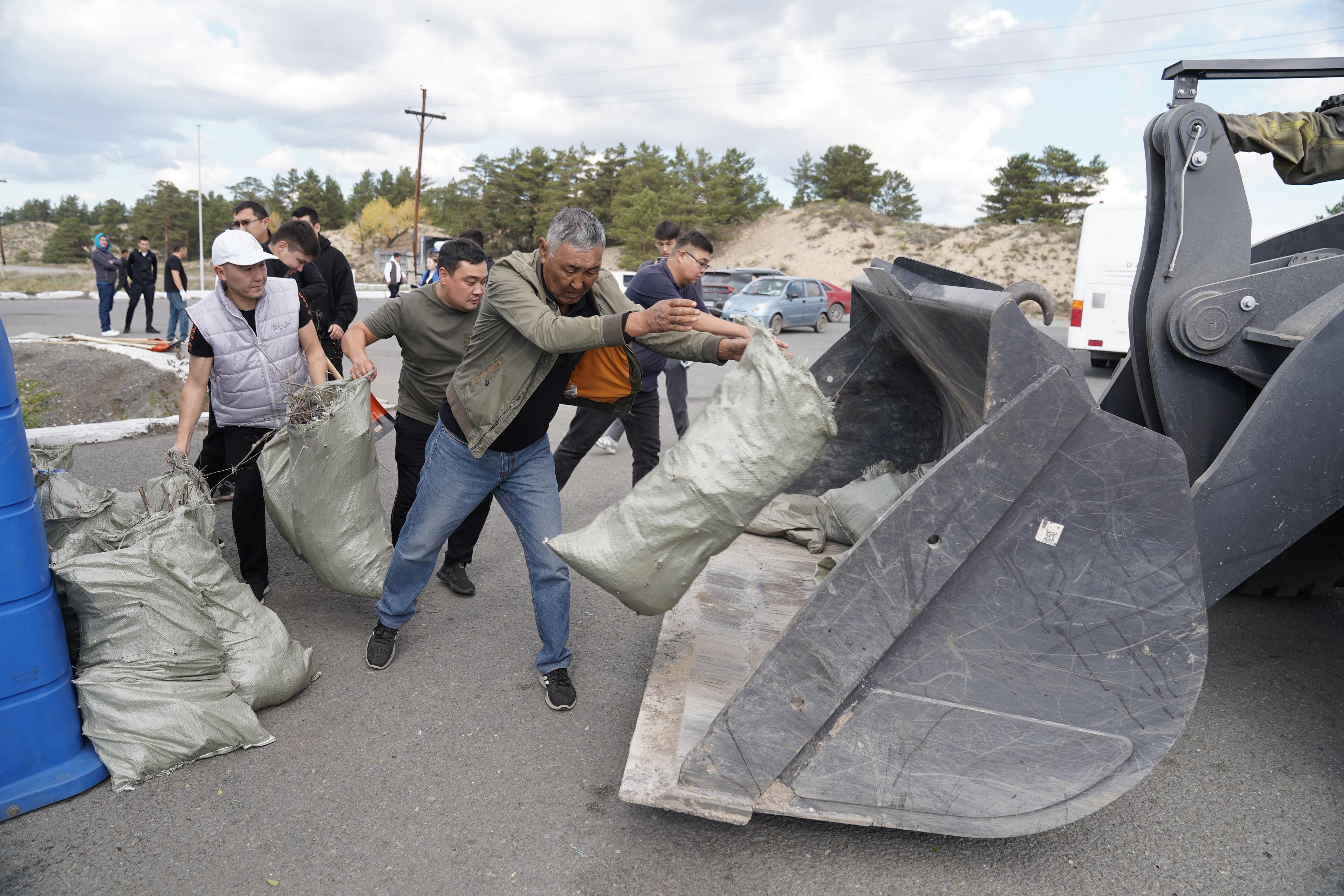«Таза Қазақстан»: Абай облысында экологиялық акция өтті