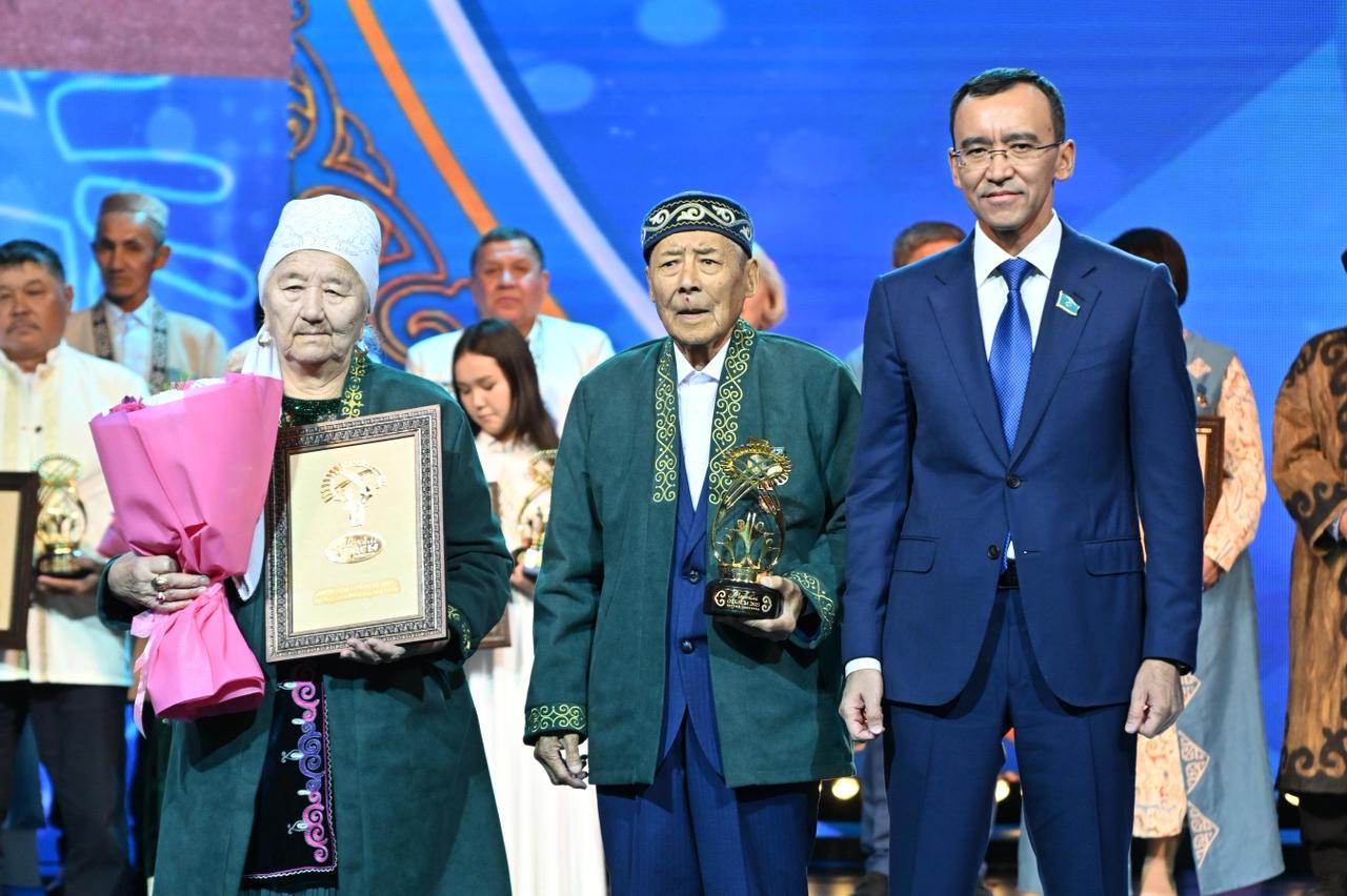 Абай облысының Сыдықбаевтар әулеті – «Мерейлі отбасы – 2025» байқауының жеңімпазы