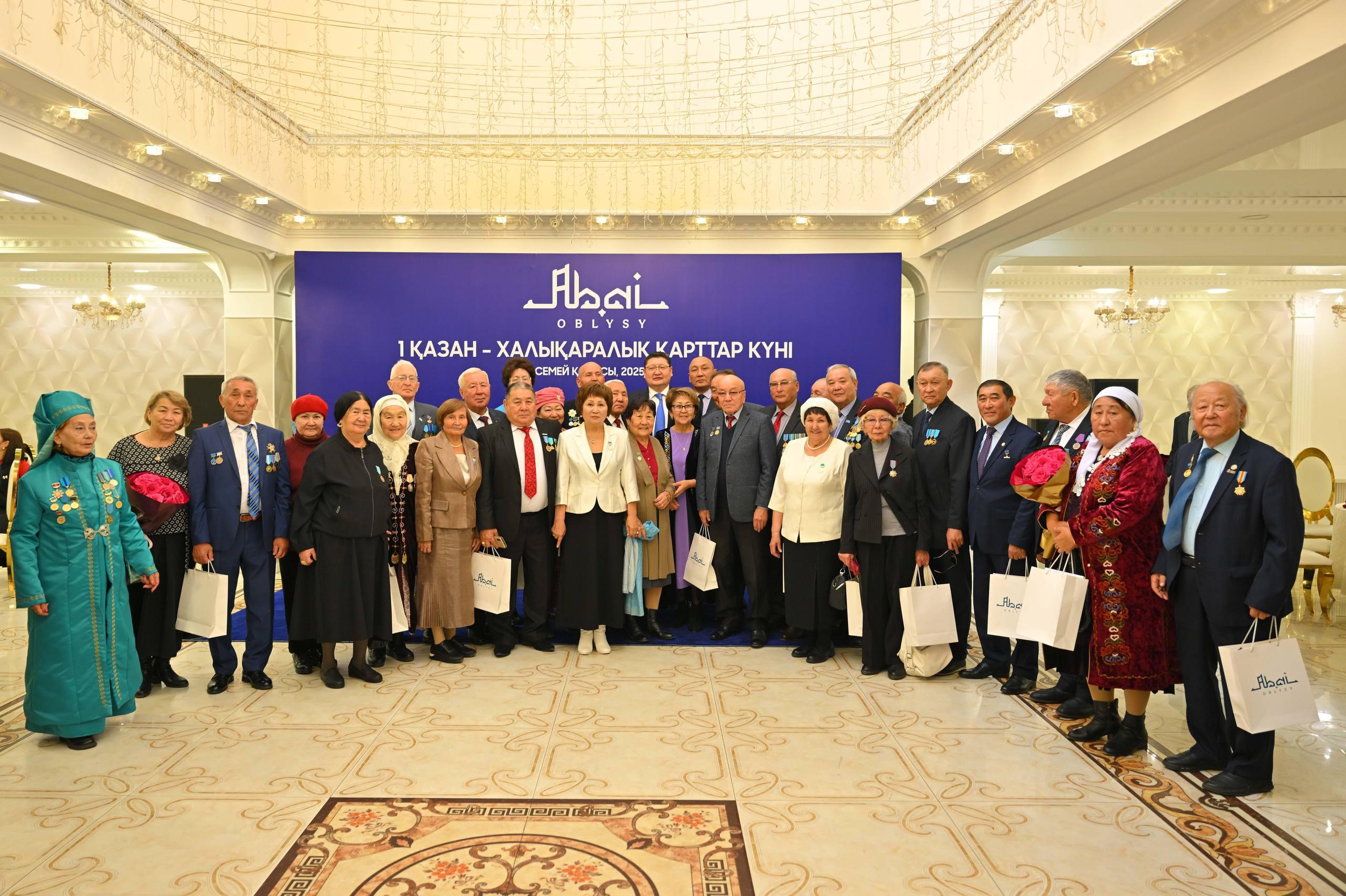 Абай облысында қарияларға құрмет көрсетілді