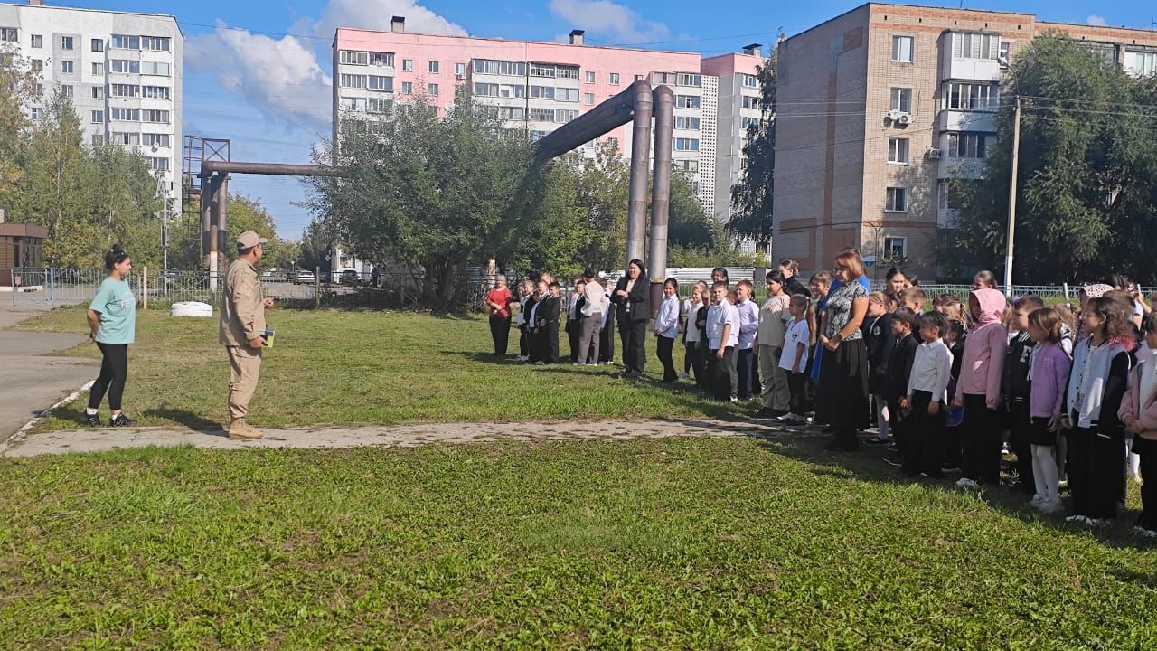 В КГУ «Средняя школа №9 имени Ахмета Байтурсынулы» в рамках плановых учений была проведена проверка готовности школы к действиям в чрезвычайных ситуациях.