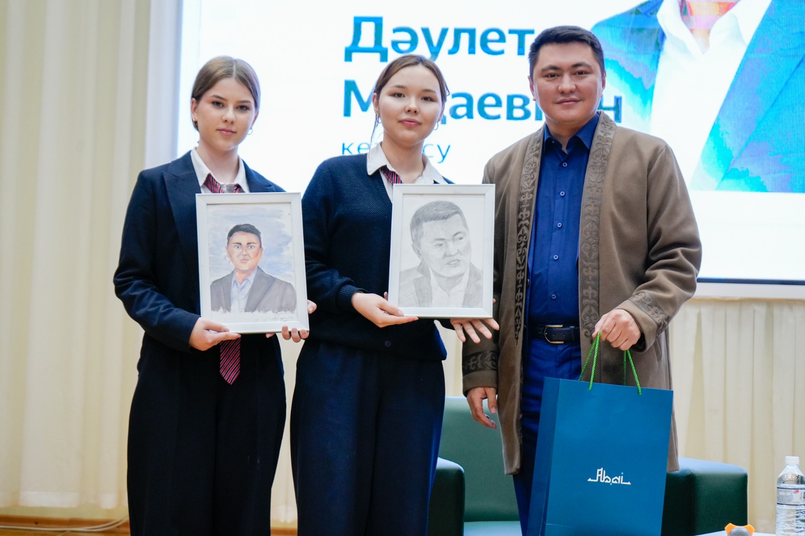 Семейлік зияткерлер Дәулет Мұқаевпен жүздесті