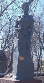 Секрет памятника Насте Прокофичевой, который она хранит 56 лет