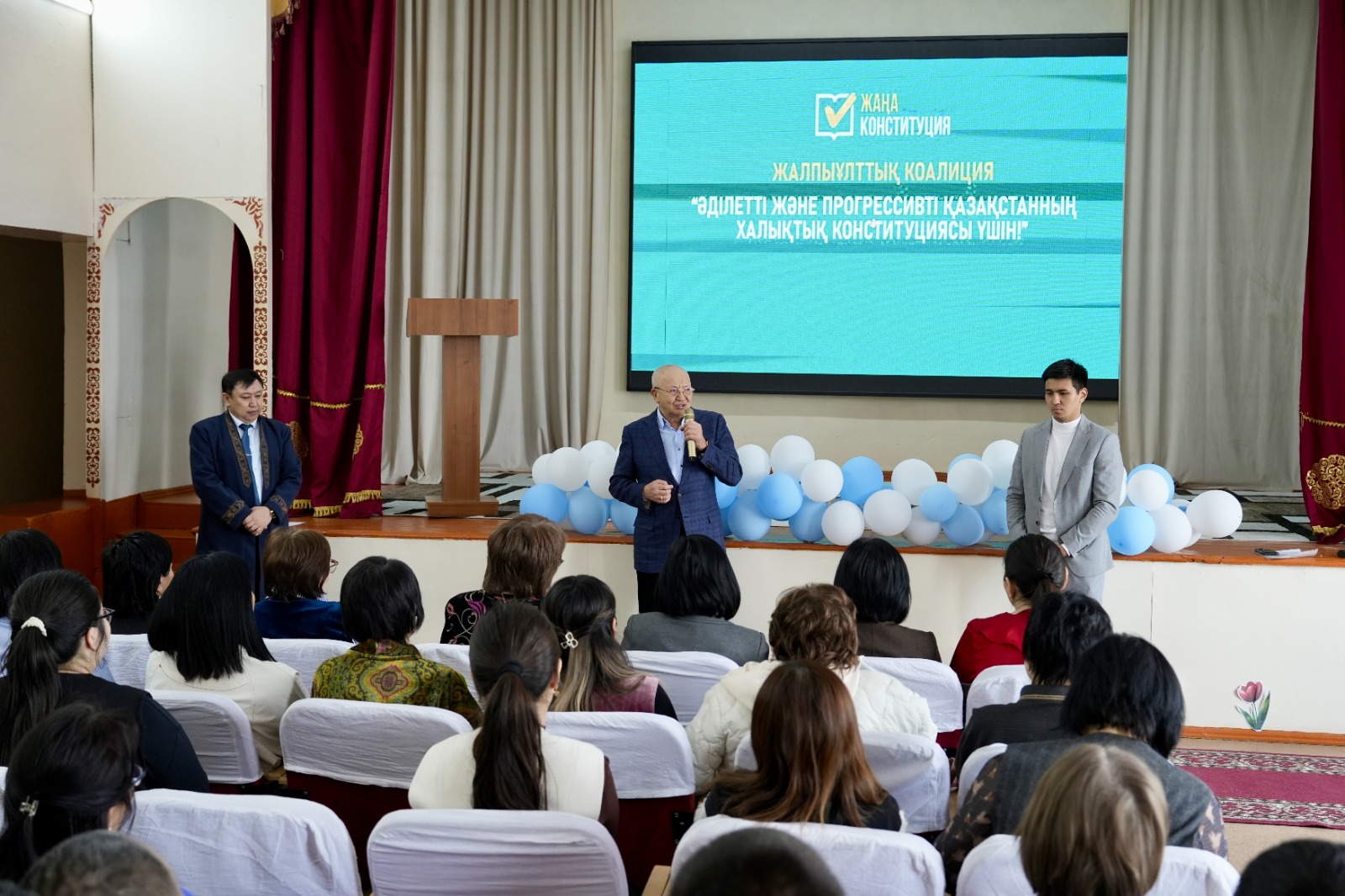 Семейде Жалпыұлттық коалиция мүшелері білім мен жастар мәселесін талқылады