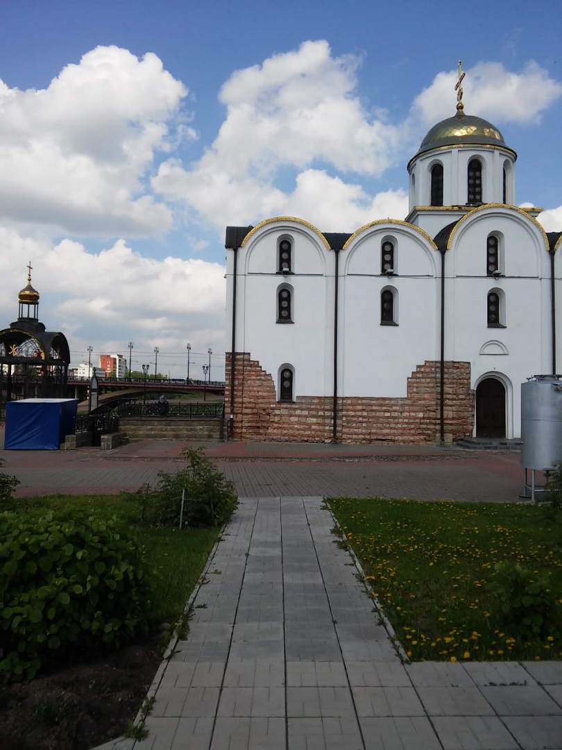 https://s1.hostingkartinok.com/uploads/images/2026/09/addc22fd1303307bf8c7a19a47420e84.jpg